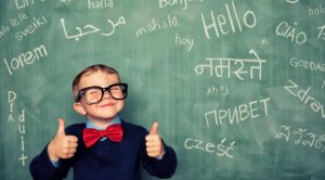 13 نصيحة وخدعة لتعلم لغة جديدة