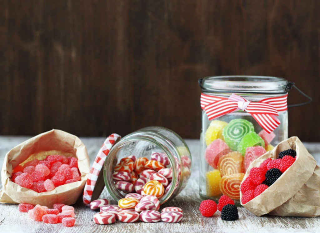 قطع الحلوى من أخطر الأطعمة الغير صحية