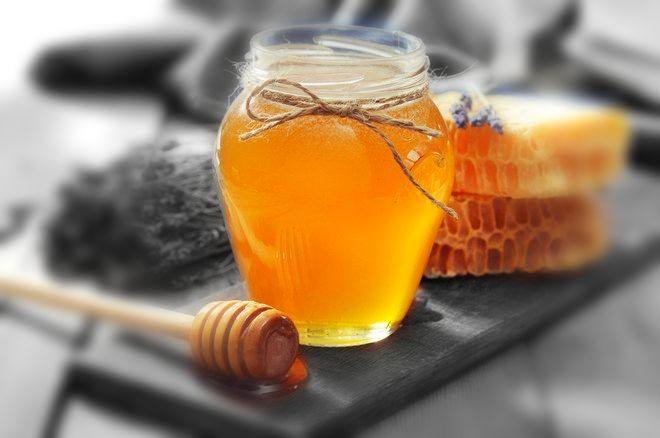 فوائد العسل التي يمكنك الحصول عليها من تناول ملعقة واحدة