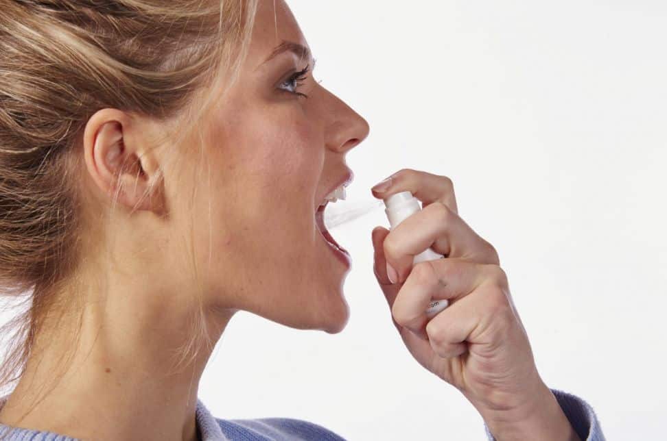 وصفات لـ التخلص من رائحة الفم الكريهة وعلاجها