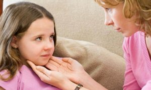علاج التهاب اللوزتين عند الأطفال