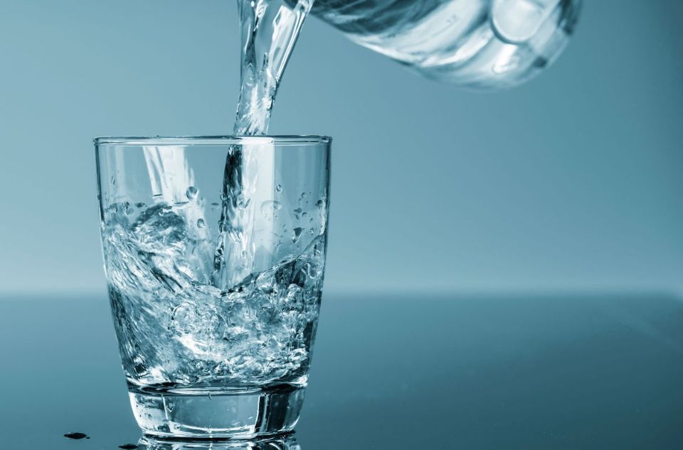 شرب كمية مفرطة من الماء دفعة واحدة