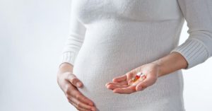 أضرار المسكنات للحامل وما تسببه من تأثيرات على الأم والجنين
