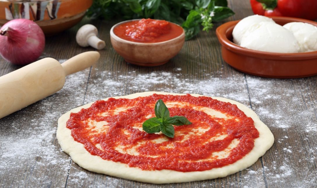 صلصة البيتزا الإيطالية
