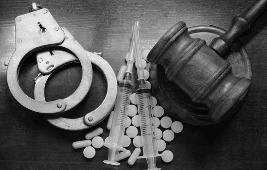 علاج إدمان المخدرات – الخيارات المتاحة لتركها بشكلٍ نهائي