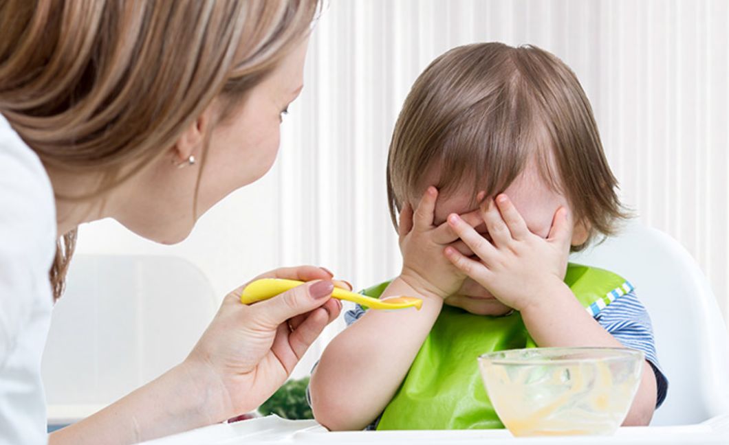 مخاطر قلة الأكل عند الأطفال