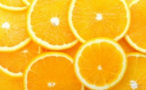 كم سعرة حرارية في البرتقال … هل البرتقال ينقص أم يثبت أم يزيد الوزن؟