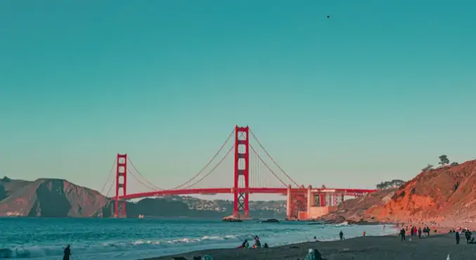 جسر البوابة الذهبية The Golden Gate Bridge