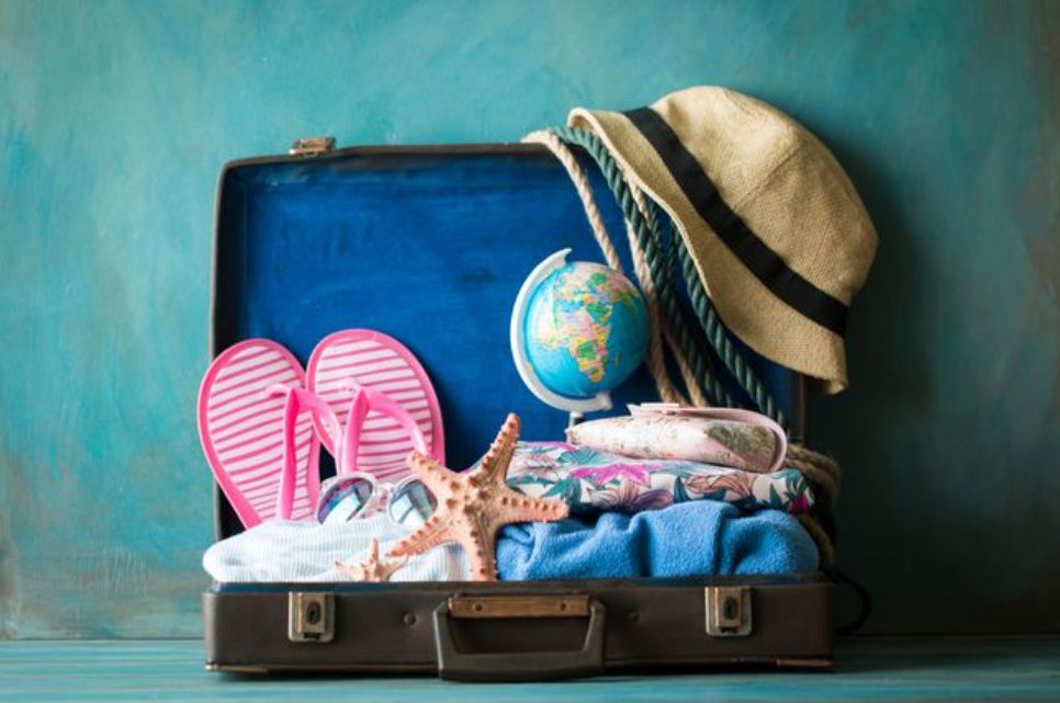 حقيبة السفر والأشياء التي تحملها معك
