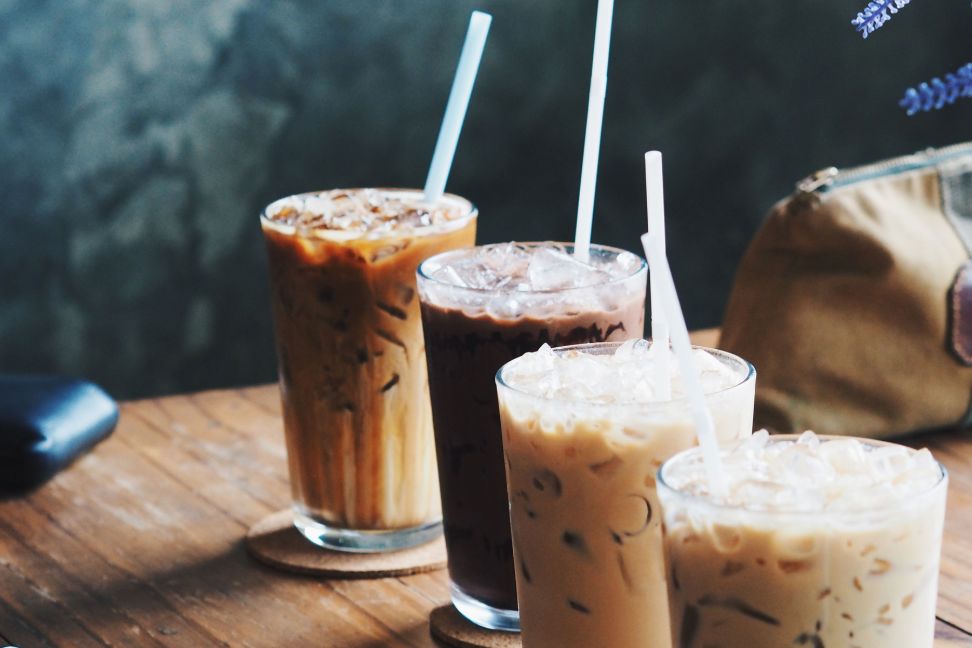 آيس كوفي 5 وصفات لتناول ألذ كوب قهوة وأكثرها متعة في فصل الصيف مجلتك