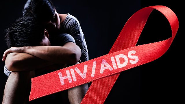 هل تظهر أعراض الإيدز من اليوم الأول بعد الإصابة