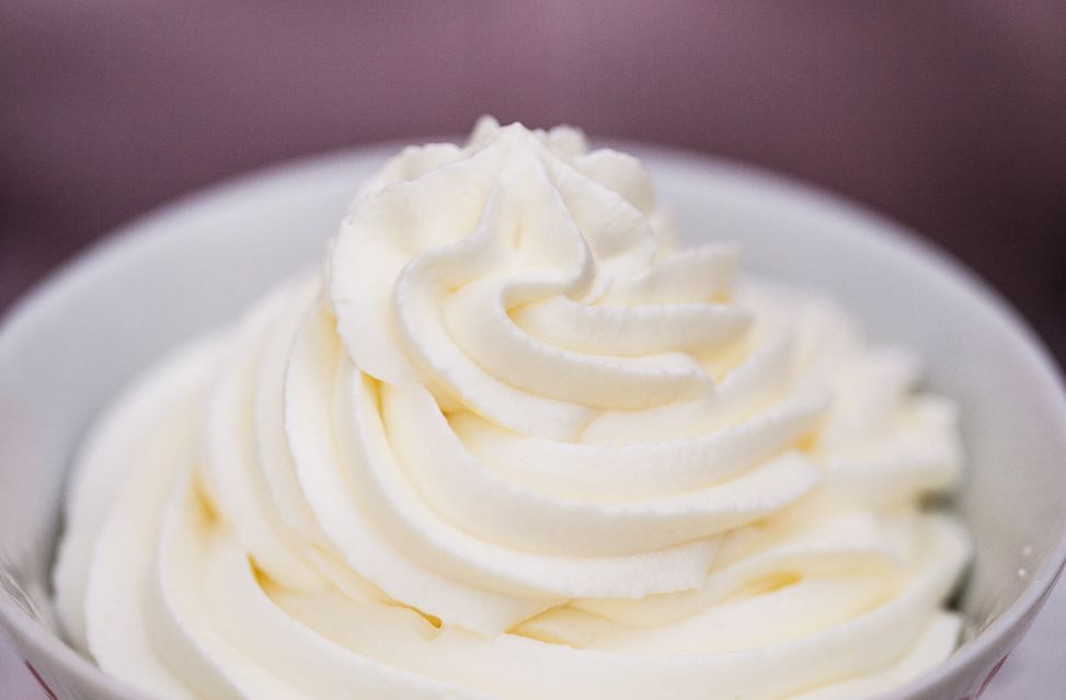 Whipping Cream الفرق بين كريمة الطبخ وكريمة الخفق