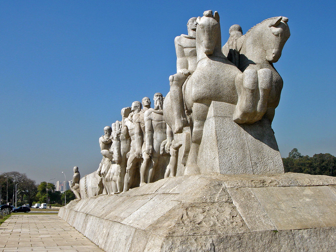 النصب التذكاري لبانديراس
