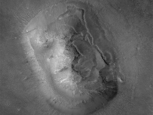 تلة الوجه على سطح كوكب المريخ (ناسا)