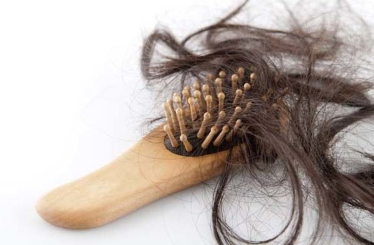 علاج تساقط الشعر 20 علاج سيعمل على حماية و تكثيف شعرك وجعله أقوى