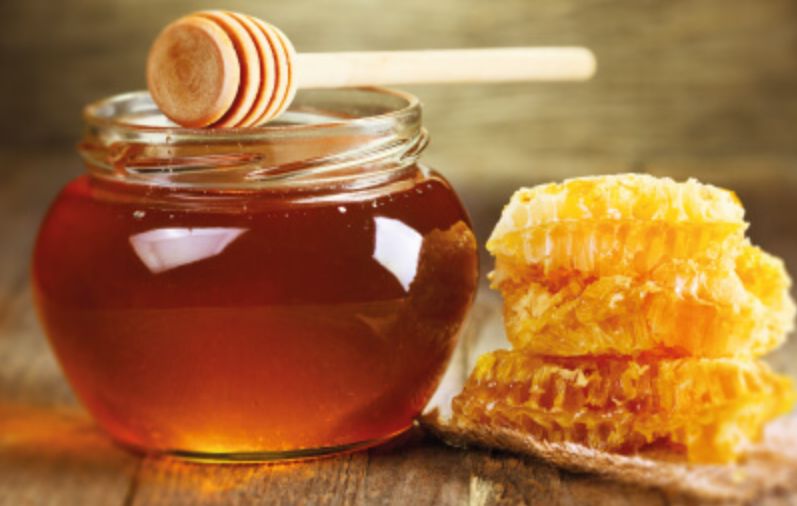 العسل للرجيم هل العسل يسمن أم أنه يساعد في خسارة الوزن؟