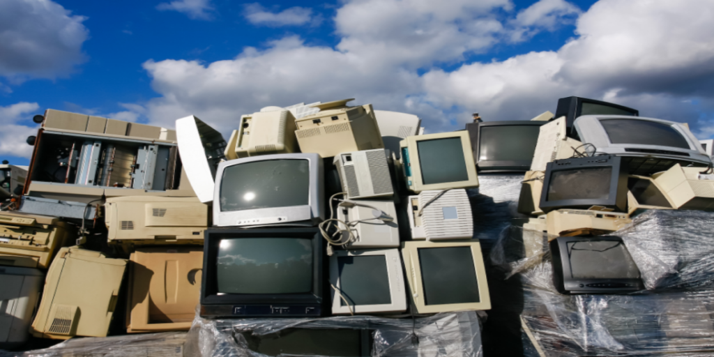 كيف يمكن الاستفادة من النفايات الالكترونية