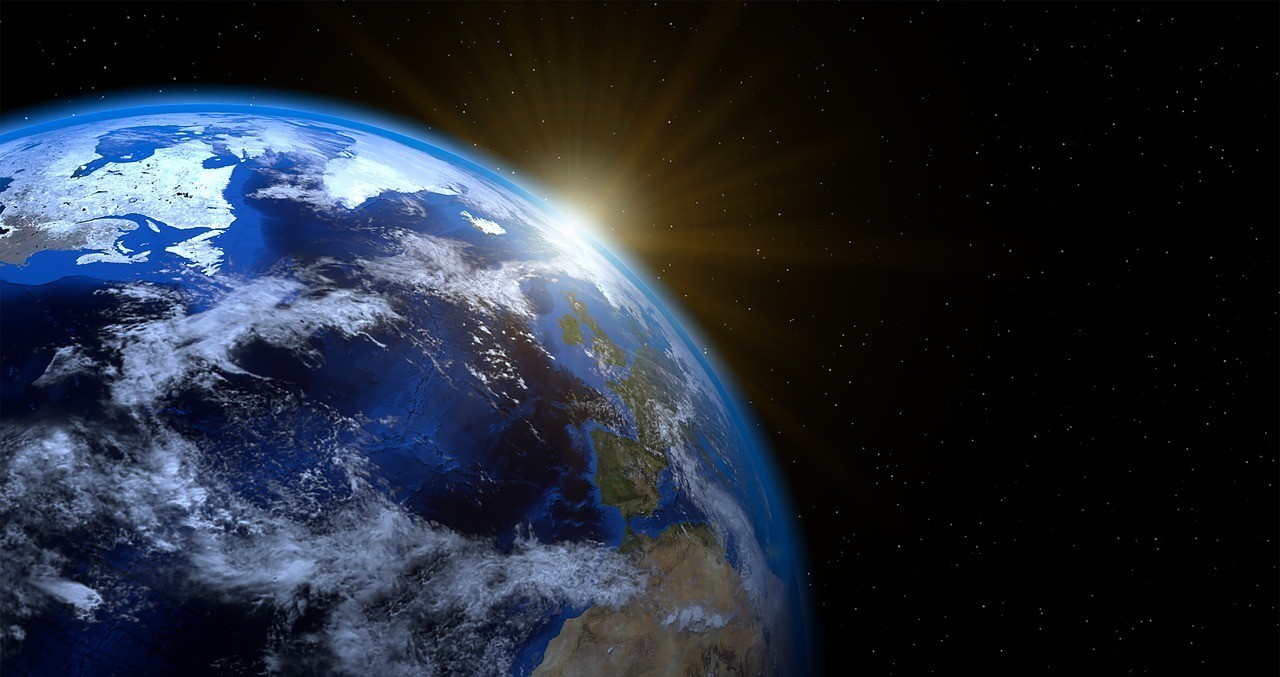 ما هو شكل كوكب الأرض الحقيقي؟ هل هو مختلف عما نعرفه!