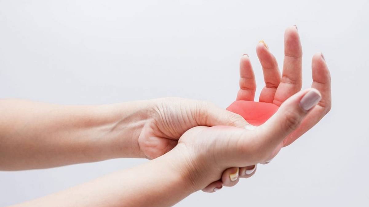 كيفية علاج اختناق عصب اليد بدون جراحة