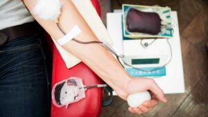 نصائح للتعافي بعد التبرع بالدم