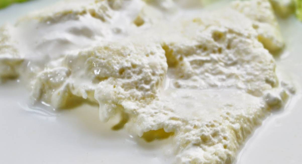 طريقة عمل القشطة من الحليب نكهة لذيذة ومكونات طازجة