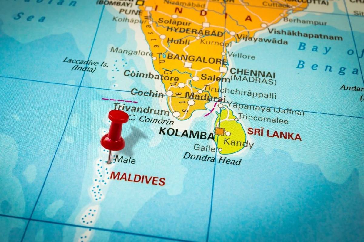 أين تقع جزر المالديف جنة وسط البحر