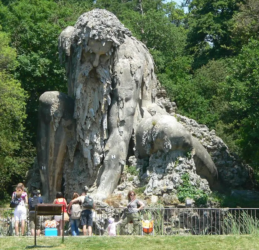حدائق بومارزو - إيطاليا
