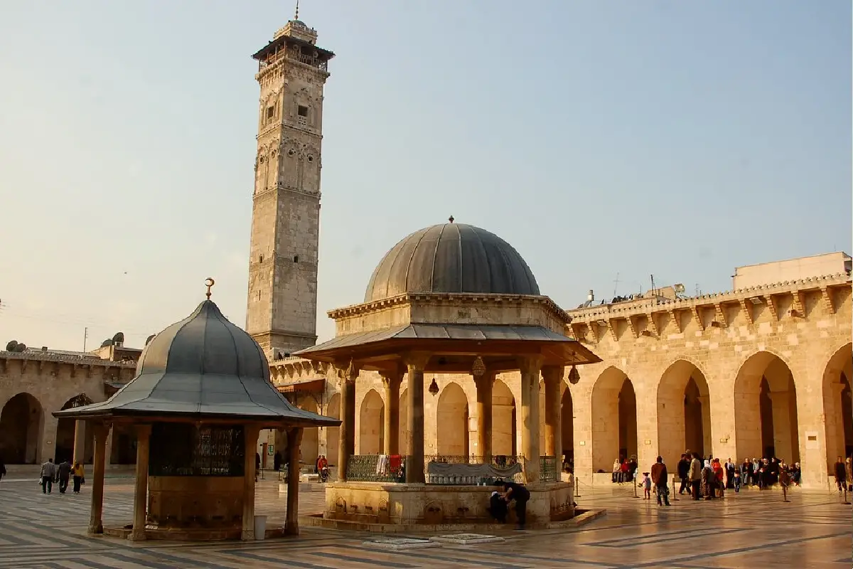 الجامع الأموي في حلب من أهم وأقدم المعالم الإسلامية السورية