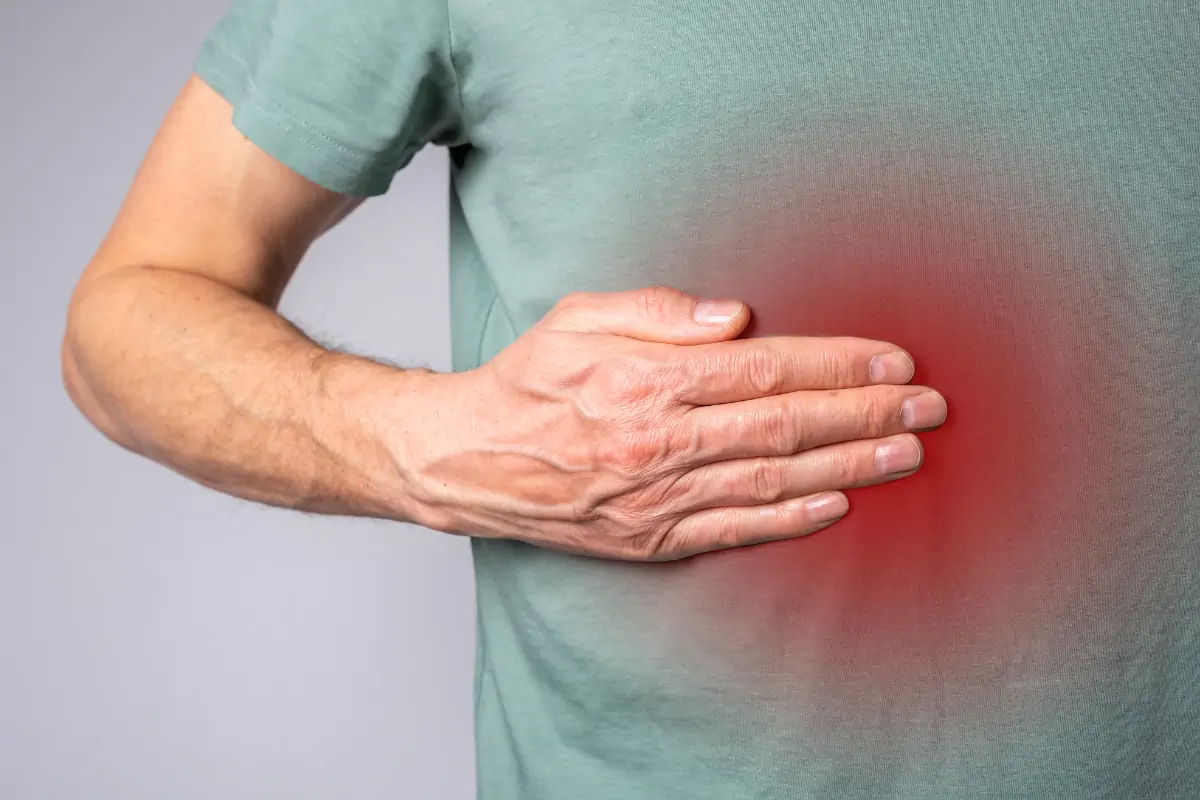 19 سبب من أسباب ألم الجانب الأيمن في مناطق الجسم المختلفة