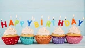 كيف يمكن تنظيم حفلة عيد ميلاد؟ 6 مراحل بمخطط زمني (وفقًا لخبراء تنظيم الحفلات)